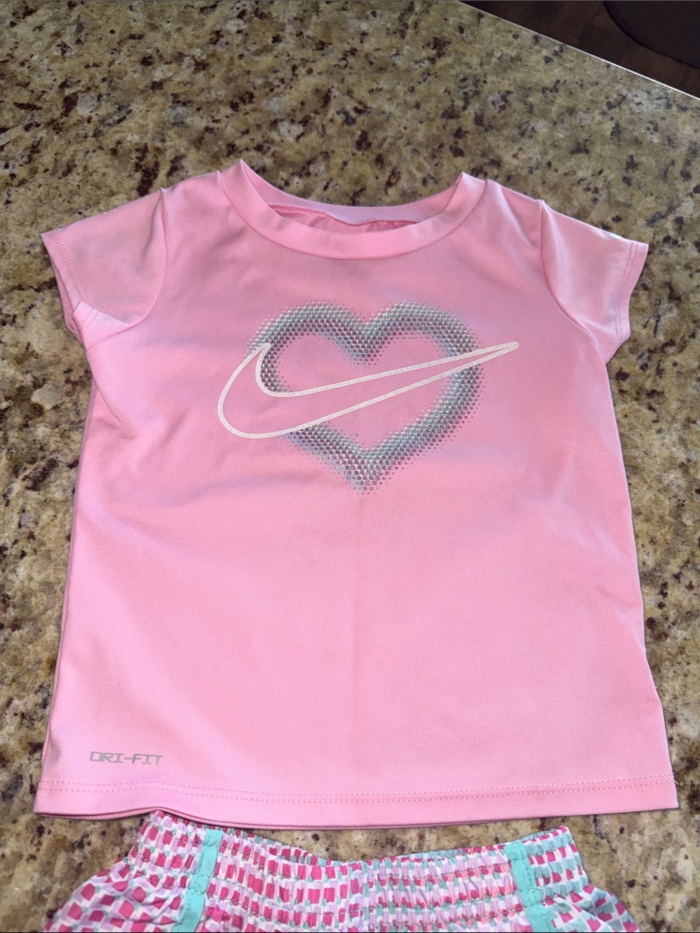 Nike Pink Heart Dri-FIT Top with Pink & Turquoise Set - Picture 3 of 8